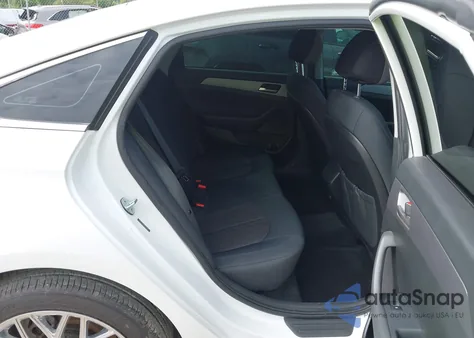 2019 Hyundai Sonata Se z USA, uszkodzony, nr VIN 5NPE24AF0KH791744